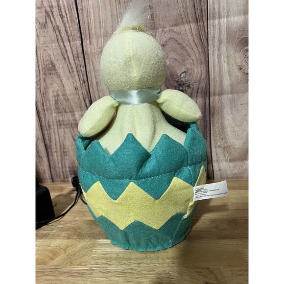 W.M.G. Easter Light Up Electric Duck on Eggs Basket Large 12” Changes Color - Picture 3 of 10